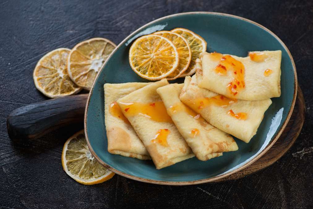 Bánh crepe sốt cam