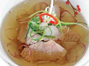 Canh thịt bò thuôn hành