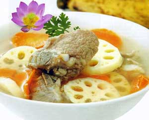 Canh củ sen nấu sườn non - hình ảnh